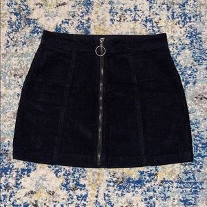 Corduroy black zip up mini skirt!